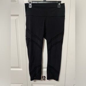 Iululemon 23in high waisted mesh leggings size 10